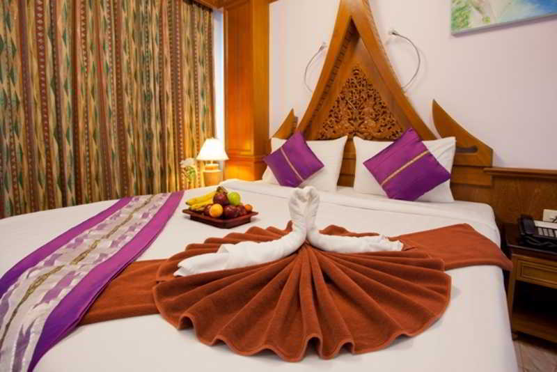 Patong Beach Bed And Breakfast Kültér fotó