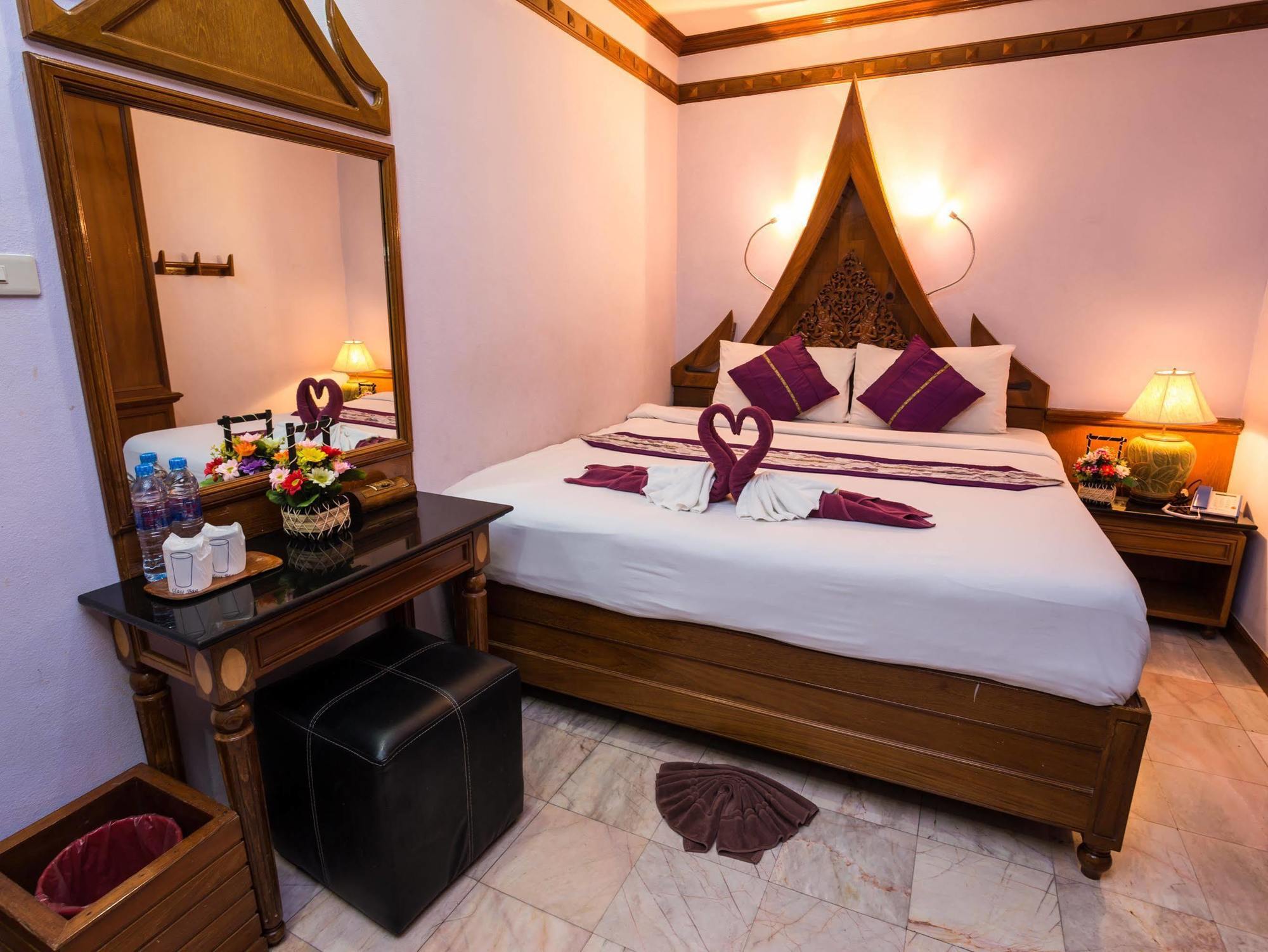 Patong Beach Bed And Breakfast Kültér fotó